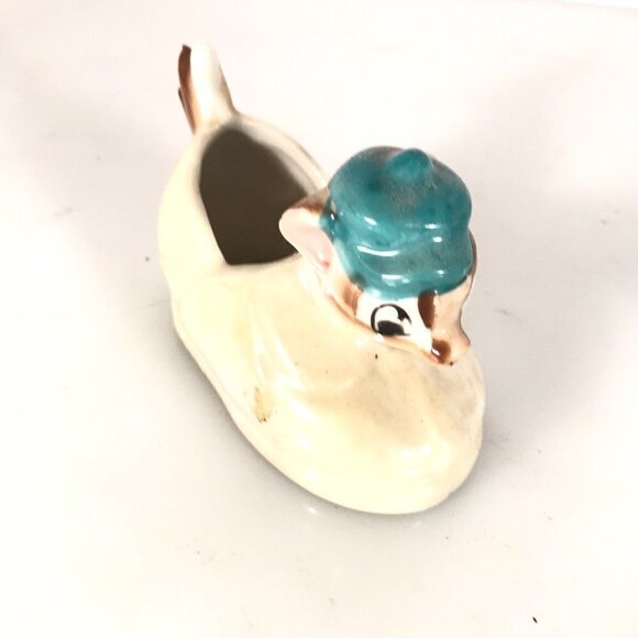 Vintage  Ceramic Squirrel Boot Mini Gift Miniature Animal VTG Chipmunk Shoe Box - Picture 4 of 4